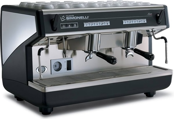 кофемашина Nuova Simonelli